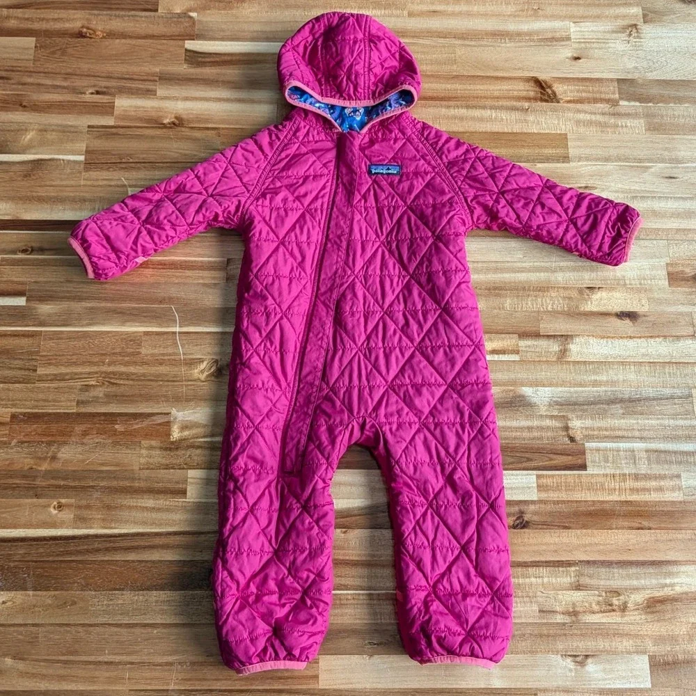 Patagonia Kid's Reversible Puff-Ball Bunting Blue/Pink Geometric Print 6-12M